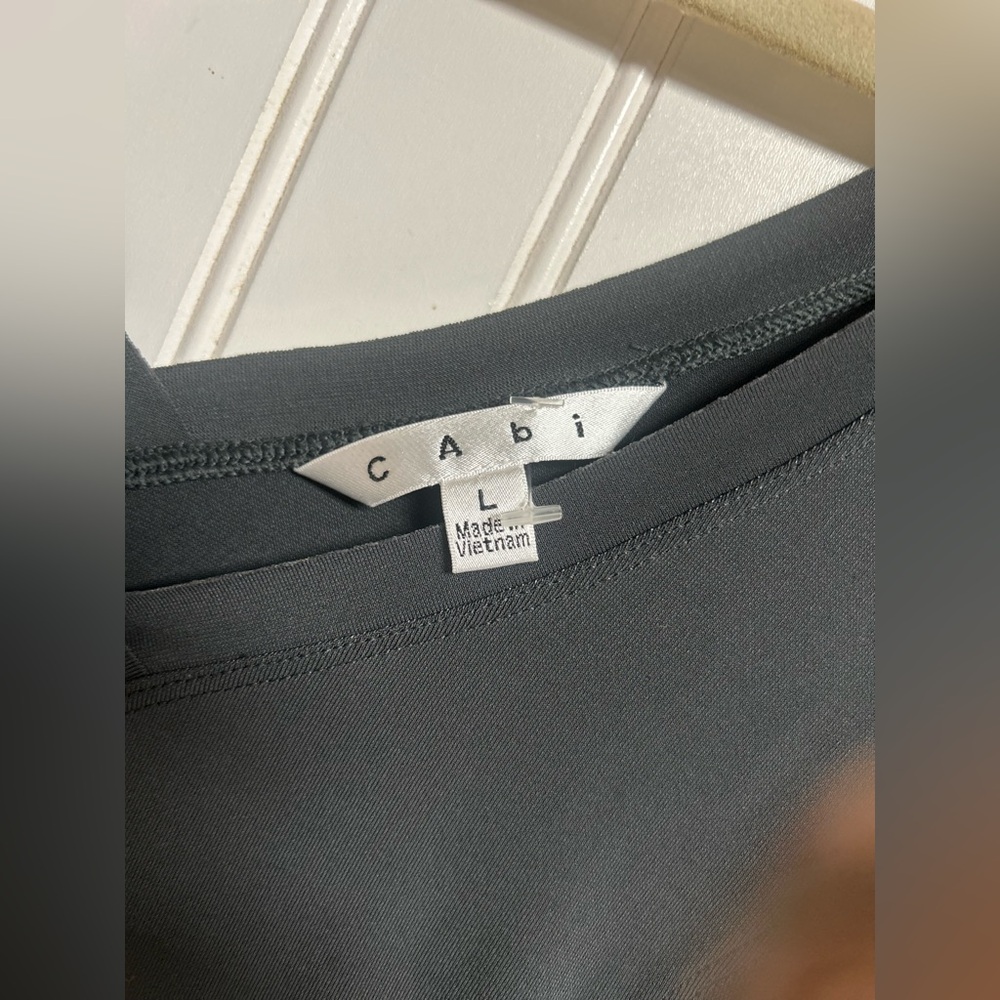 CAbi # 519 Tank Top Slate Charcoal Gray Women’s Sz Large V-Neck Sleeveless - Picture 2 of 4